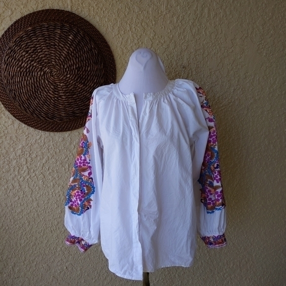 Goodnight Macaroon embroidered button down balloon sleeve blouse women's small - Picture 2 of 6